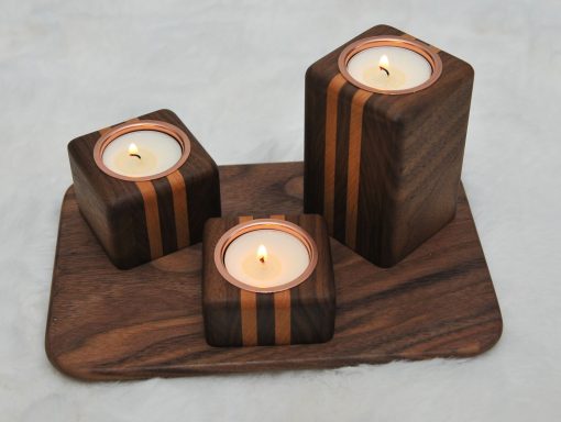 3 st värmeljushållare med bricka i valnöt